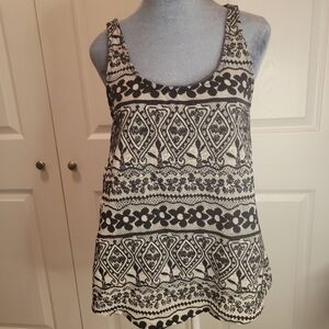 Blk & Beige Aztec Print Flowy Tank